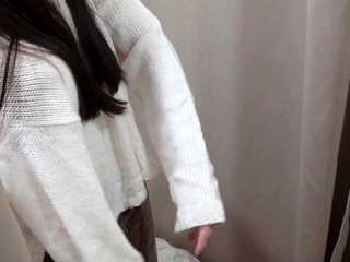 同業者と着替え撮影試着室で可愛い子のオッ
