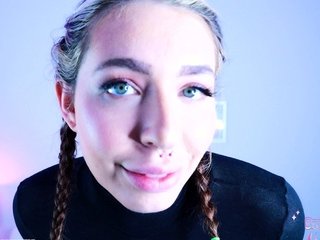 Hot amateur webcam teen masturbates for their fans