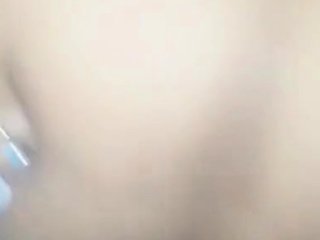 Wendy, una dominicana con grandes tetas naturales se masturb