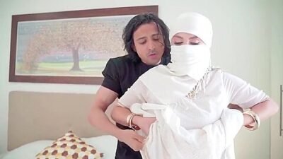 Huge Boobs Muslim Niqabi Milf Fucked And Cum Drenched