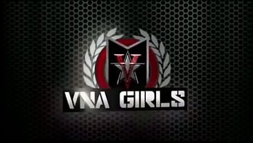 Pressley Carter & Kendra Cole Kiss Each Other As They Blow Miles Long!